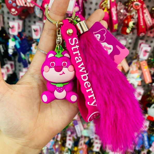 MÓC KHÓA GẤU HỒNG LOTSO Má hồng - ( DÂY HỒNG )