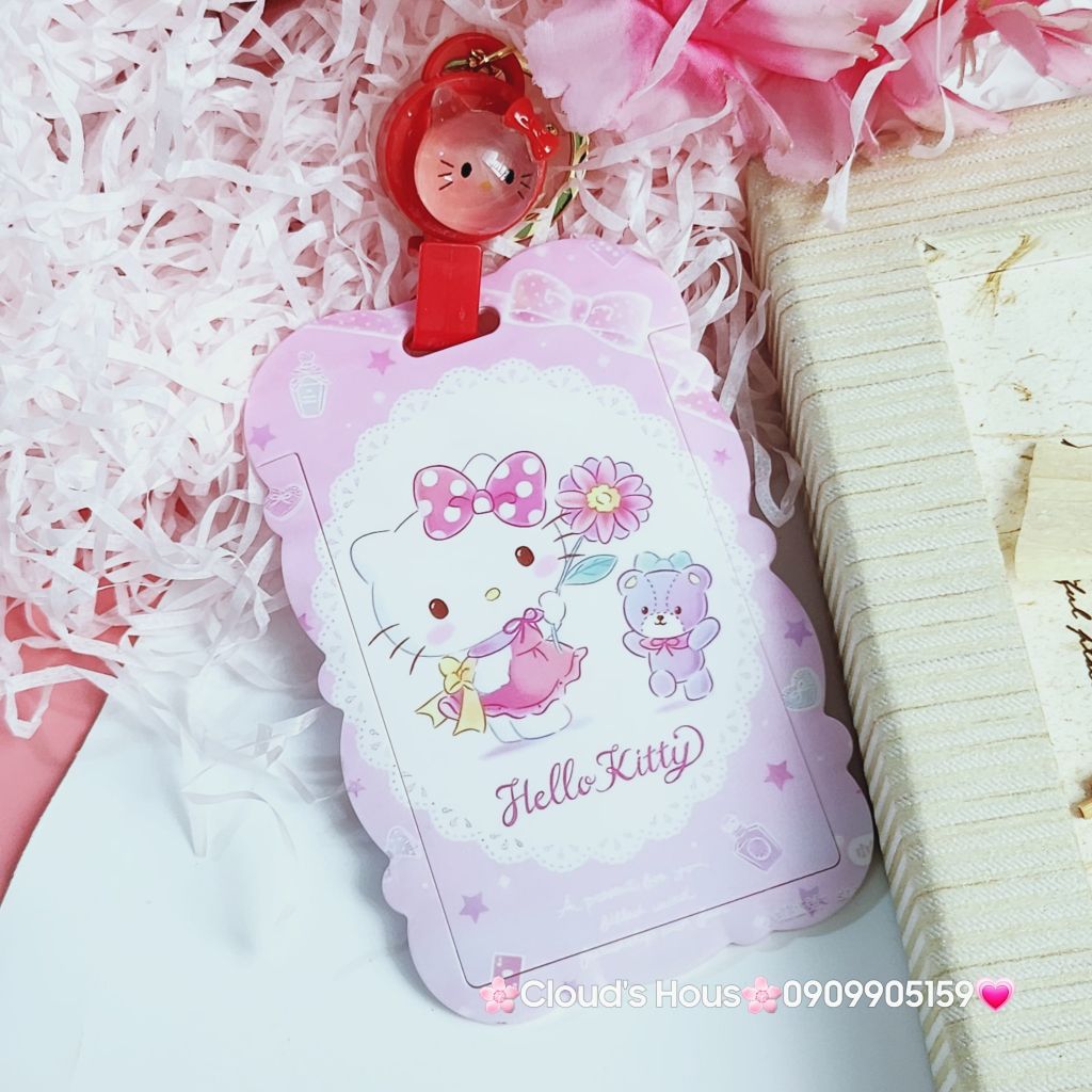 ĐỰNG THẺ ĐEO Gợn Sóng Kèm Móc Khóa dây giật ( HÀNG THÁI)