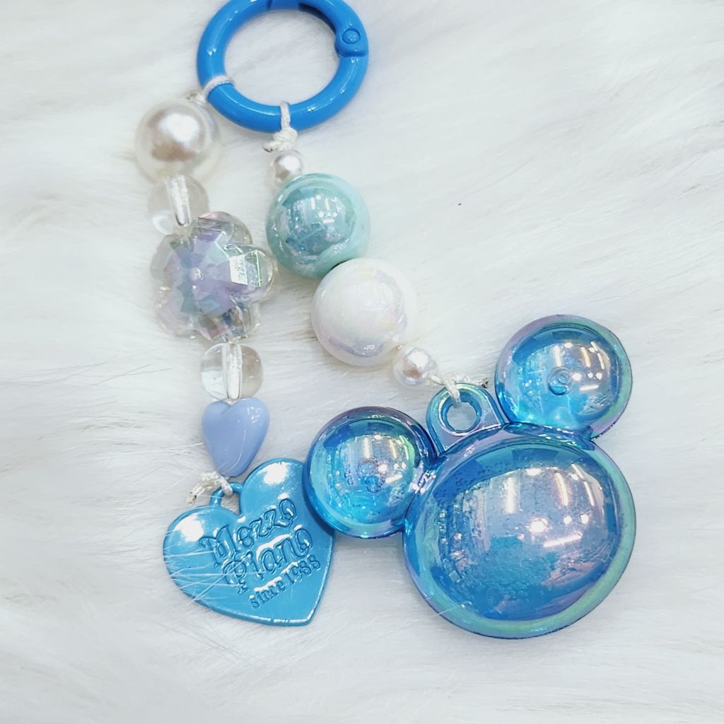 Vòng charm đeo điện thoại Mickey Thạch PIANO