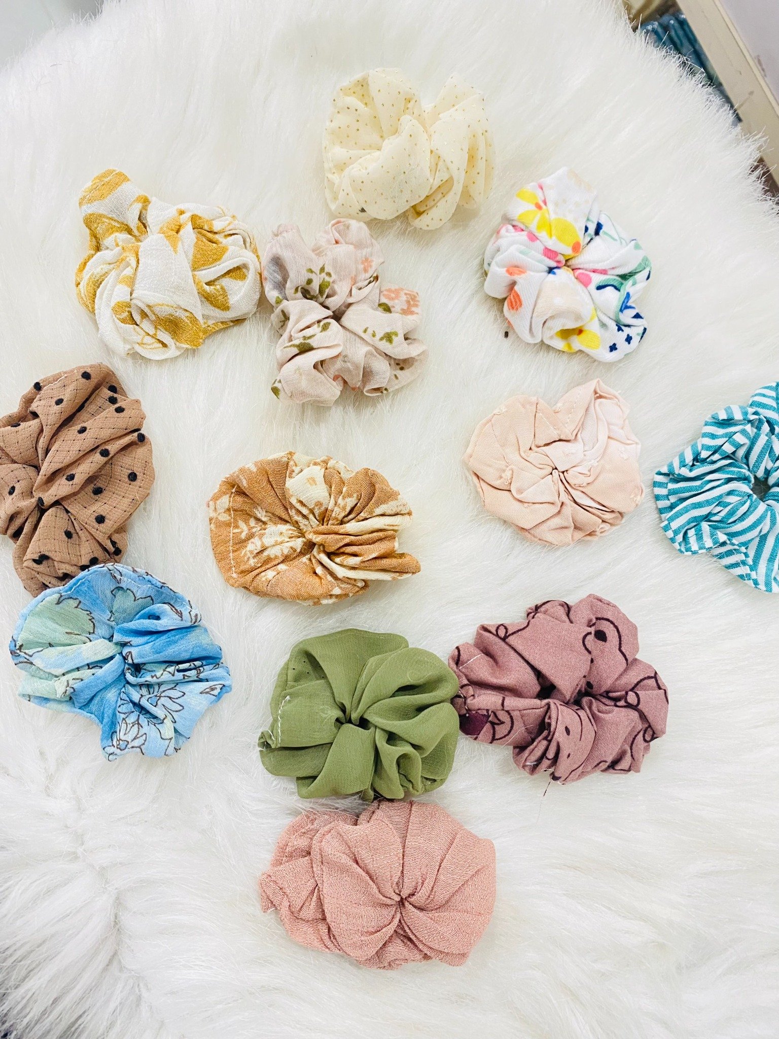 Cách làm dây buộc tóc Scrunchie đơn giản chỉ trong 5 phút #28 Cách làm dây buộc tóc Scrunchie đơn giản chỉ trong 5 phút