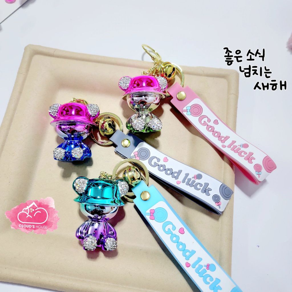 Móc khoá Gấu đính đá Ombre Bling Bling Good Luck