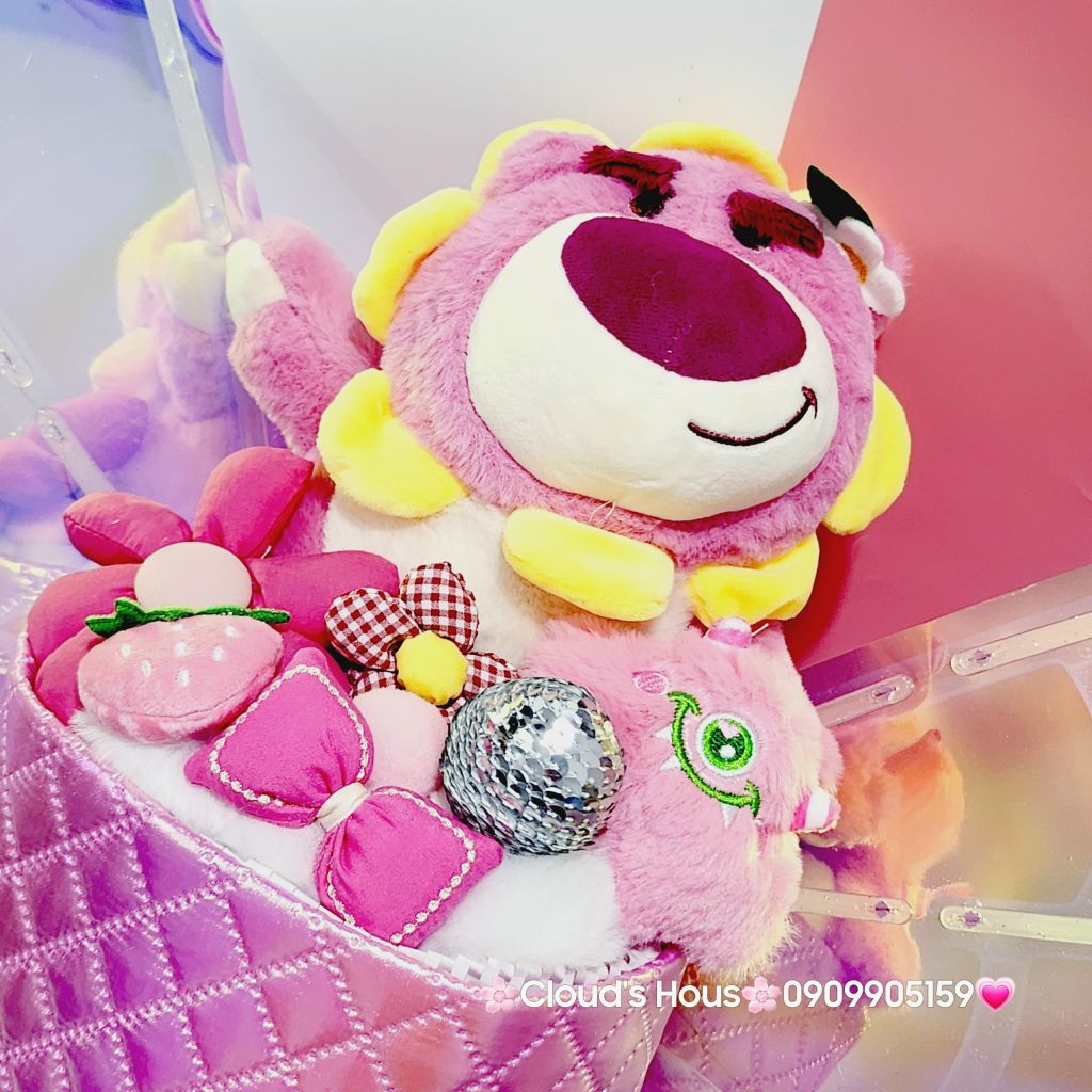 Bó hoa Gấu Bông Gấu Dâu Lotso