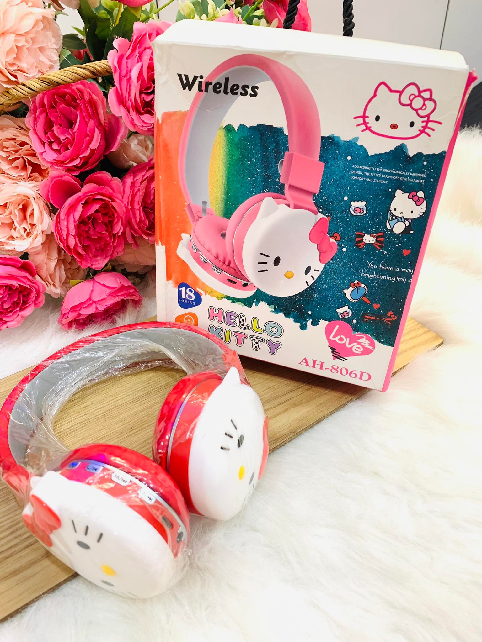TAI NGHE Headphone Hello Kitty (Wireless)