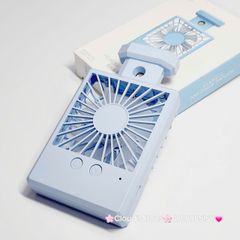 Mini Fan - Quạt Cầm Tay - Để Bàn Dáng Nước Hoa Có Phun Sương