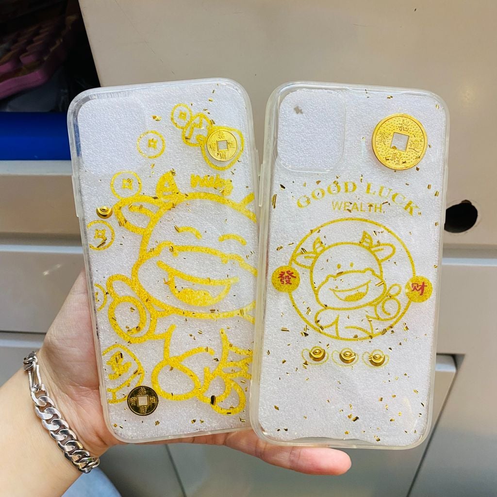 Case Ốp điện thoại iPhone Trong Trâu vàng