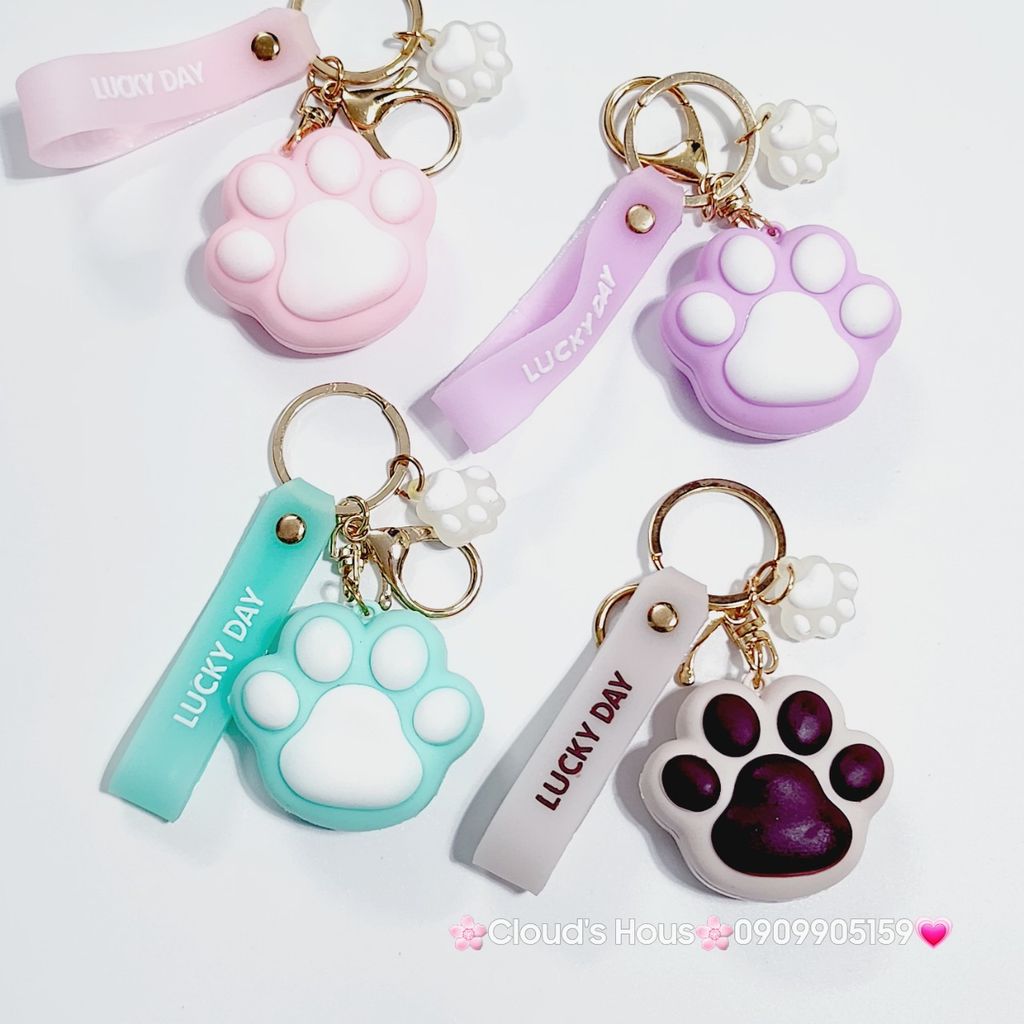 Móc Khóa Chân Mèo Lucky Day
