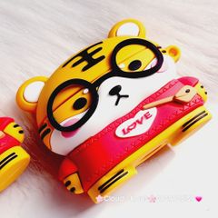 Cover Case Vỏ bảo vệ Airpod Su dẻo Hổ Cam áo đỏ đi học Airpod 3 - TẾT