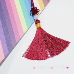 Móc Khóa Tua Rua Đồng Tâm Kết Treo Ngọc Bội ( TAIWAN)