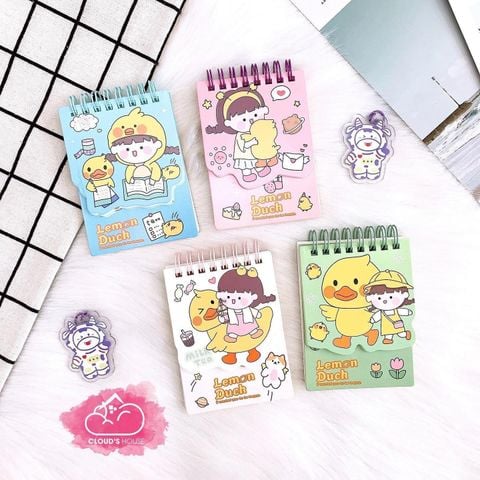 SỔ LÒ XO Cô Bé Chăn Vịt Có Tầng (1 Tầng)