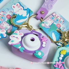Móc Khóa Máy Ảnh Thỏ Trắng Bubble Có đèn