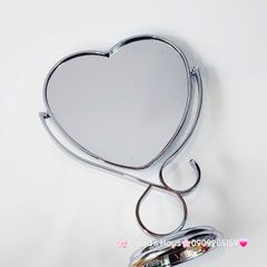 Gương Để Bàn Trái Tim Quay 180 độ
