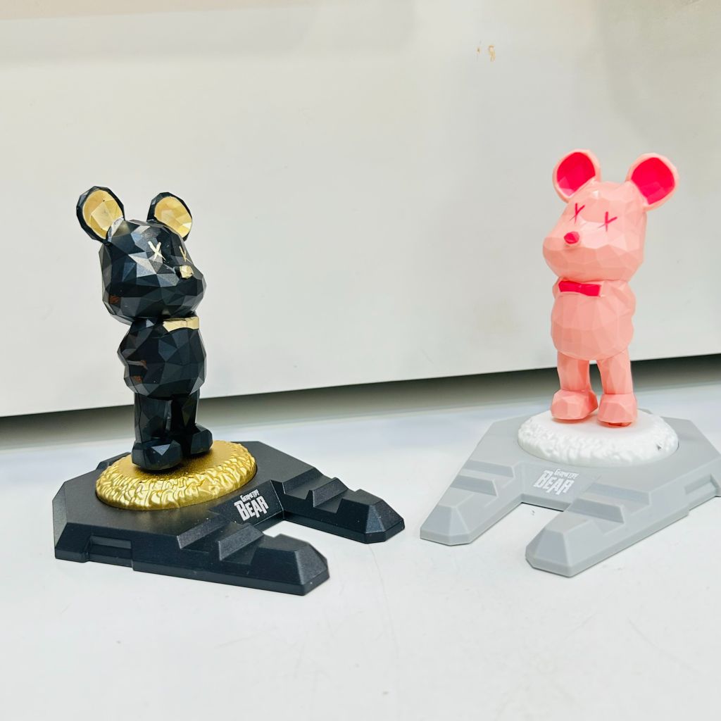 Giá đỡ điện thoại Hình Bearbrick RT-023