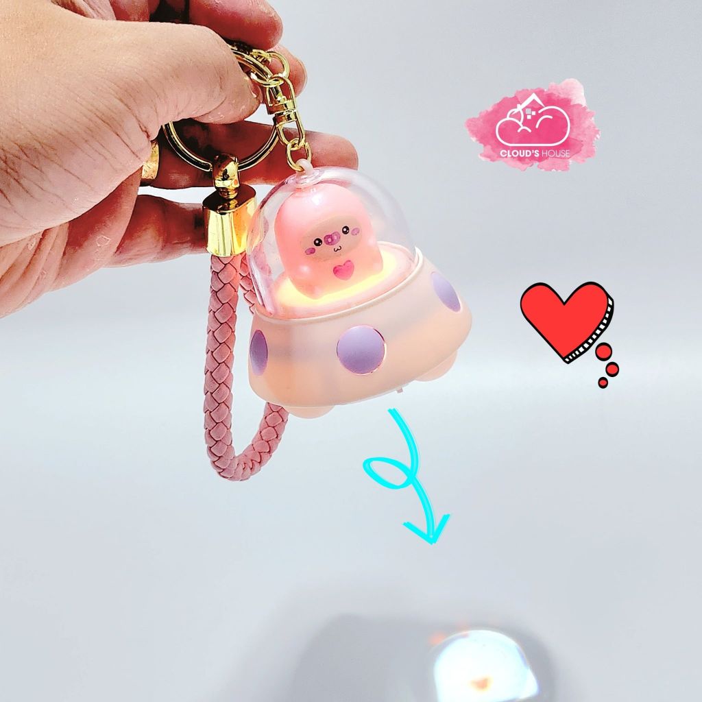 MÓC KHÓA UFO Có đèn Chiếu phim kèm dây da