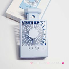 Mini Fan - Quạt Cầm Tay - Để Bàn Dáng Nước Hoa Có Phun Sương