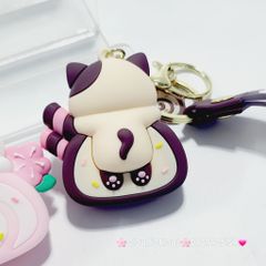 Móc Khóa Mèo Ôm Bánh Mochi Yummy