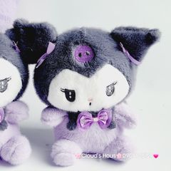 Gấu Bông Kuromi ngây thơ ngồi đeo nơ