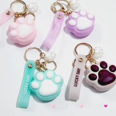 Móc Khóa Chân Mèo Lucky Day