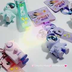 Móc Khóa Phi Hành Gia Lùn Có Đèn Led Space