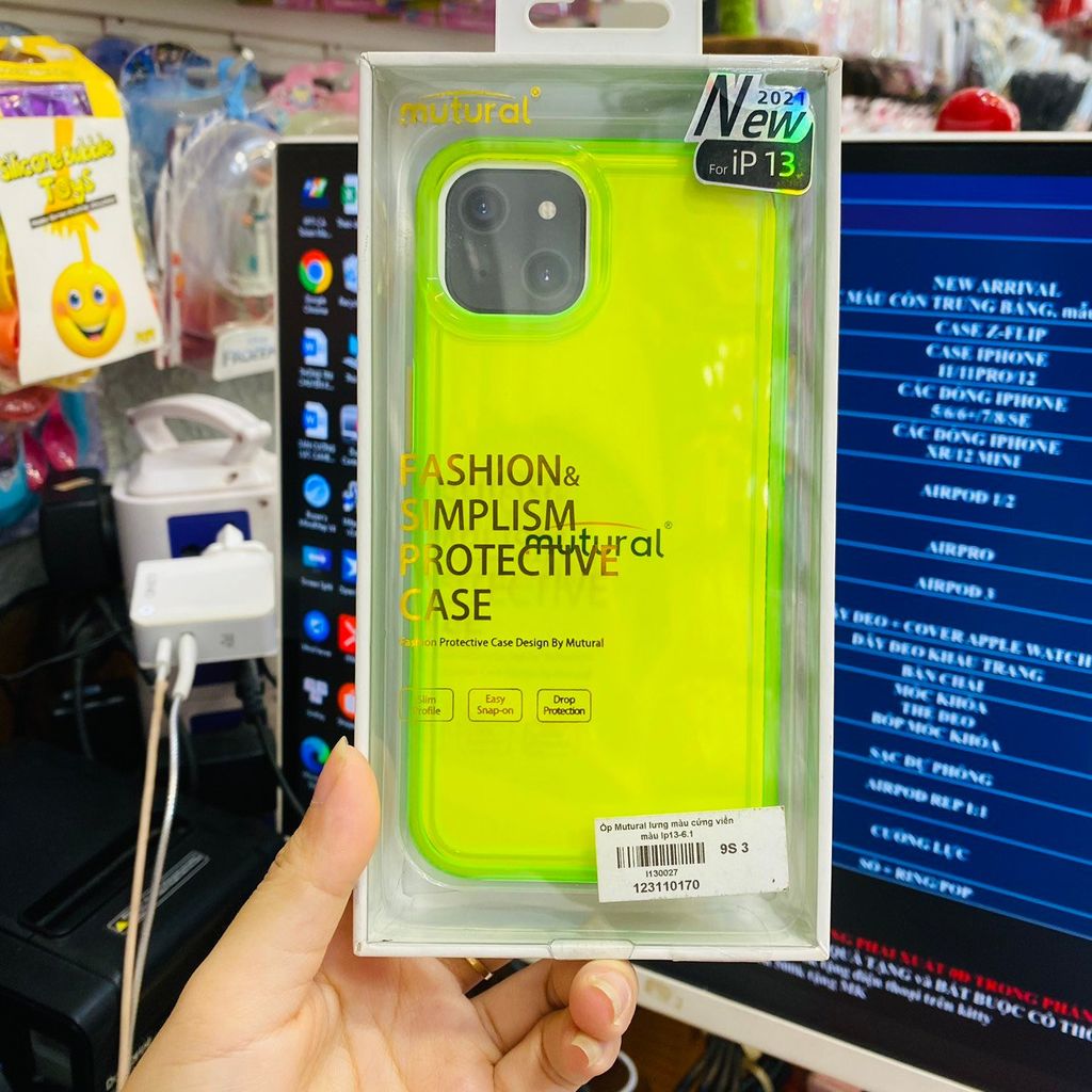 Case Ốp điện thoại Trong Viền Màu Chống Shock Không Vàng Mutural chính hãng iPhone 12/13 Pro/Promax