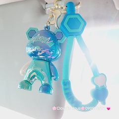Móc Khóa Gấu Sứ Strive Hai Màu