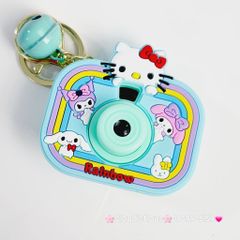 Móc Khóa Máy Ảnh Vuông Hello Kitty Rainbow Có đèn