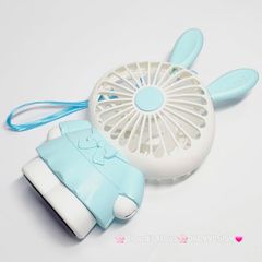 Quạt Cầm Tay Tai rời Heo - Thỏ mặc váy yếm xanh