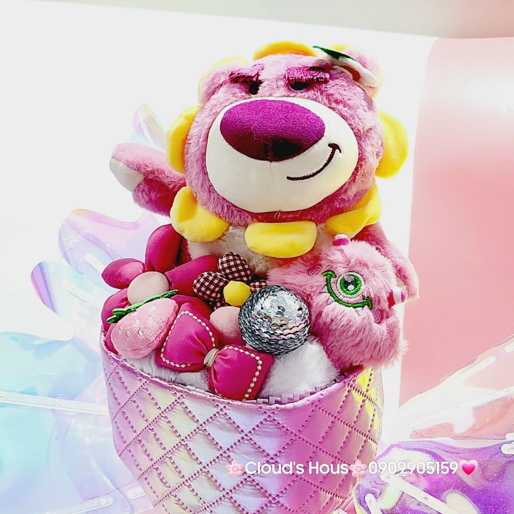 Bó hoa Gấu Bông Gấu Dâu Lotso