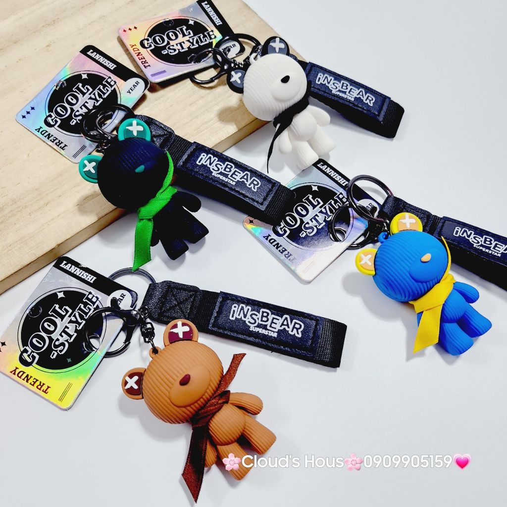Móc Khóa Gấu Sọc Đeo Khăn InsBear