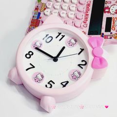 Đồng Hồ Để Bàn Hello Kitty Nhiều Màu