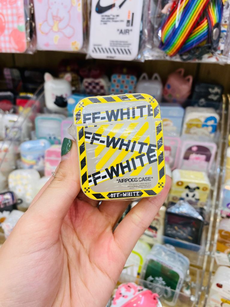 COVER AIRPOD OFF WHITE