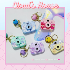 Móc khoá Máy Ảnh Có đèn Hoạt hình Sanrio & Lotso có chuông