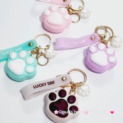 Móc Khóa Chân Mèo Lucky Day