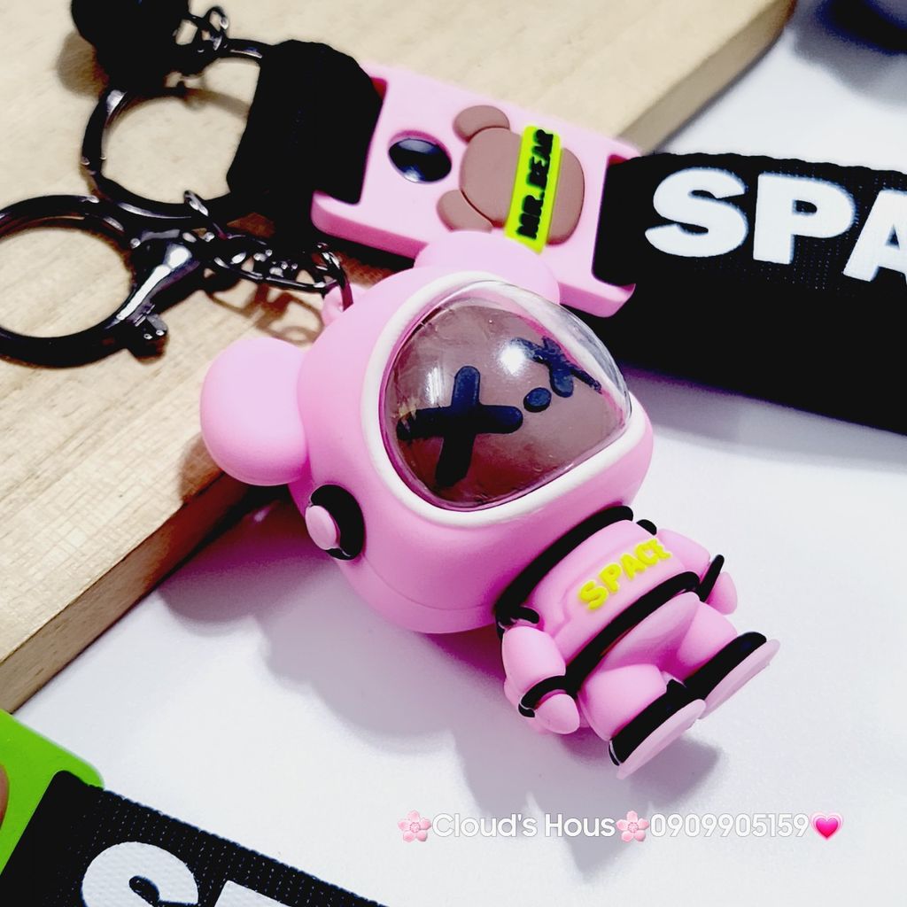 Móc Khóa Gấu BearBrick Đội Mũ Phi Hành Gia Space