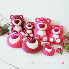 TÚI ĐEO CHÉO SILICONE GẤU DÂU LOTSO Màu đậm Chính Hãng Disney