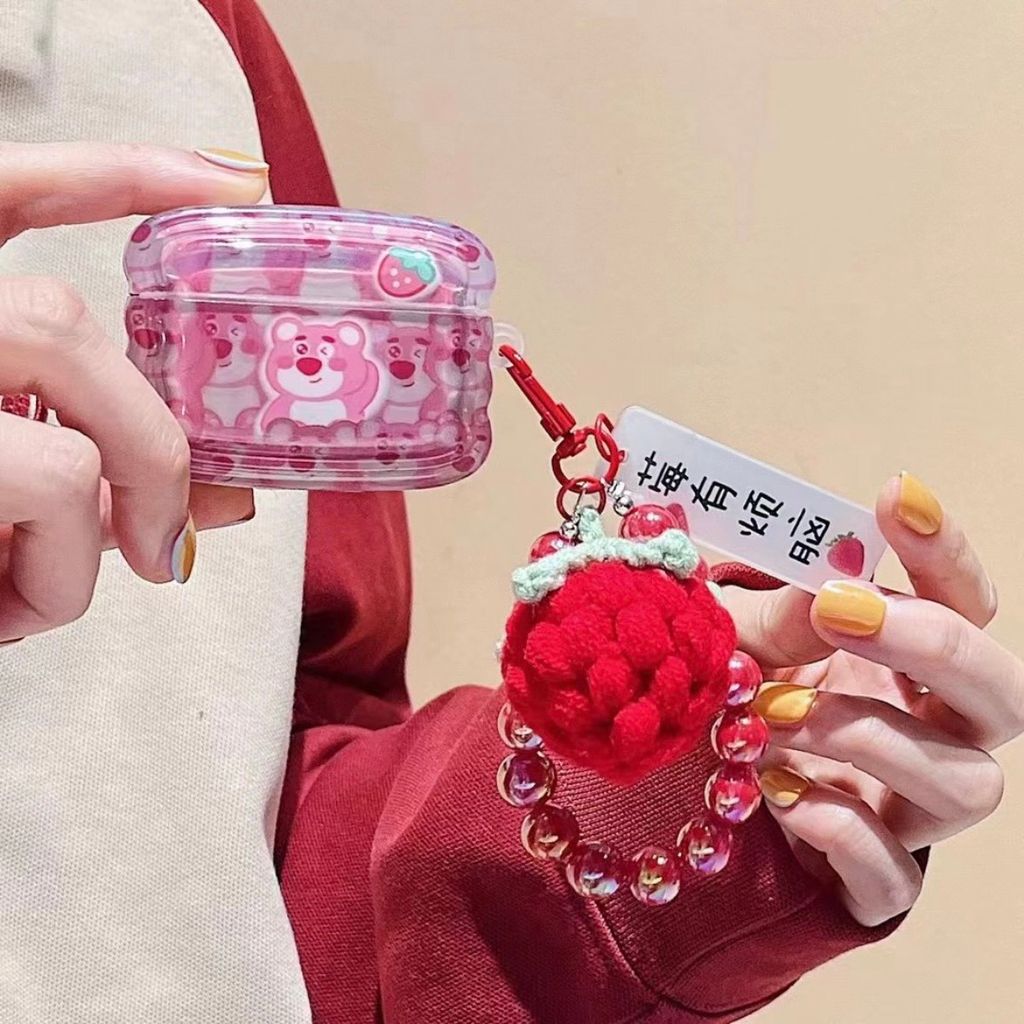 Cover Airpod Gấu dâu Lotso Chất dẻo gợn sóng Kèm móc khoá