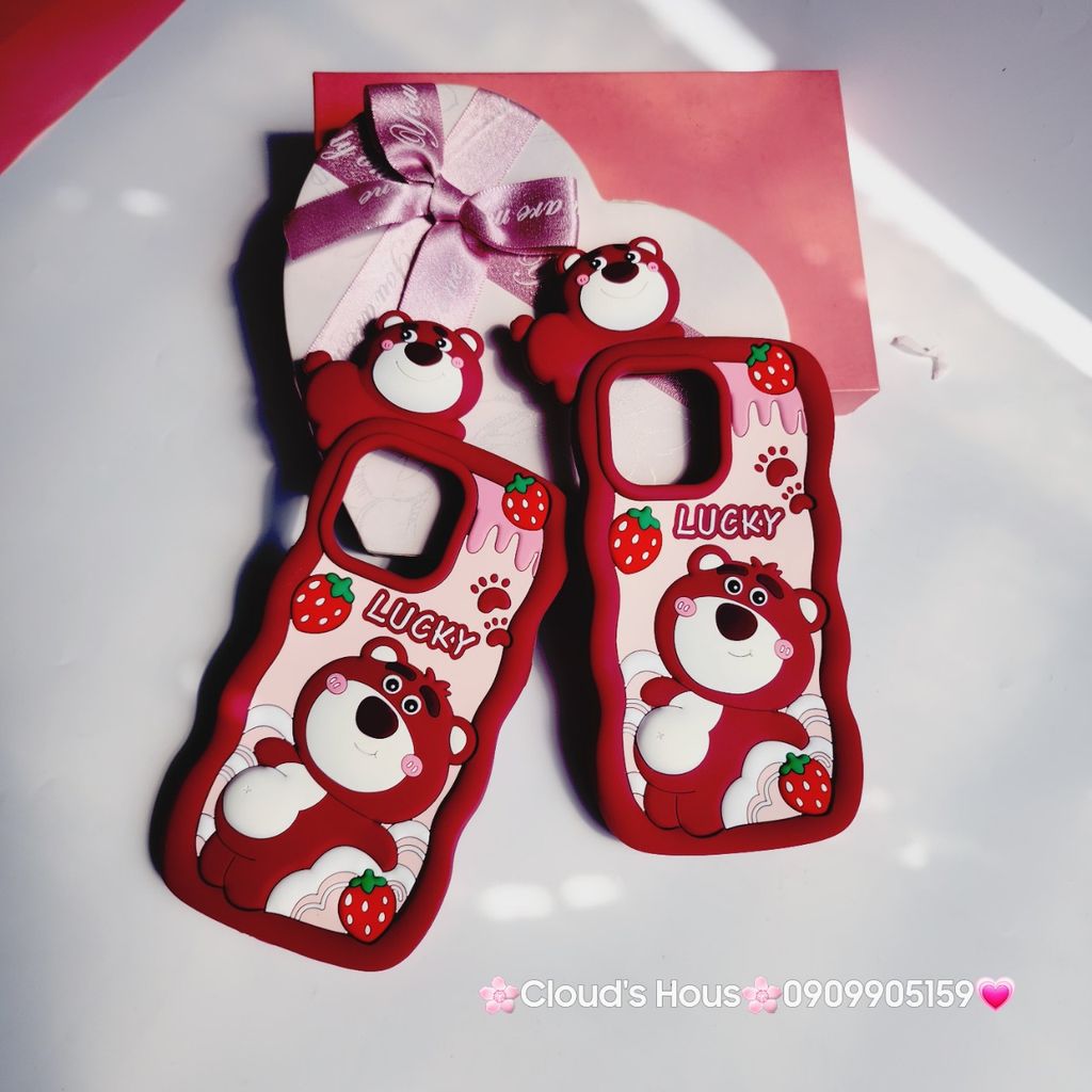 Case Ốp điện thoại iPhone Gấu dâu Lotso khoe bụng Lucky 3D Nổi Su dẻo Chống Shock iPhone 11/12/13/14/Pro/Promax