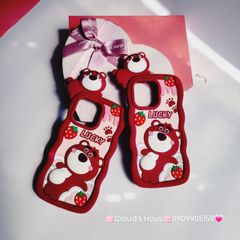 Case Ốp điện thoại iPhone Gấu dâu Lotso khoe bụng Lucky 3D Nổi Su dẻo Chống Shock iPhone 11/12/13/14/Pro/Promax