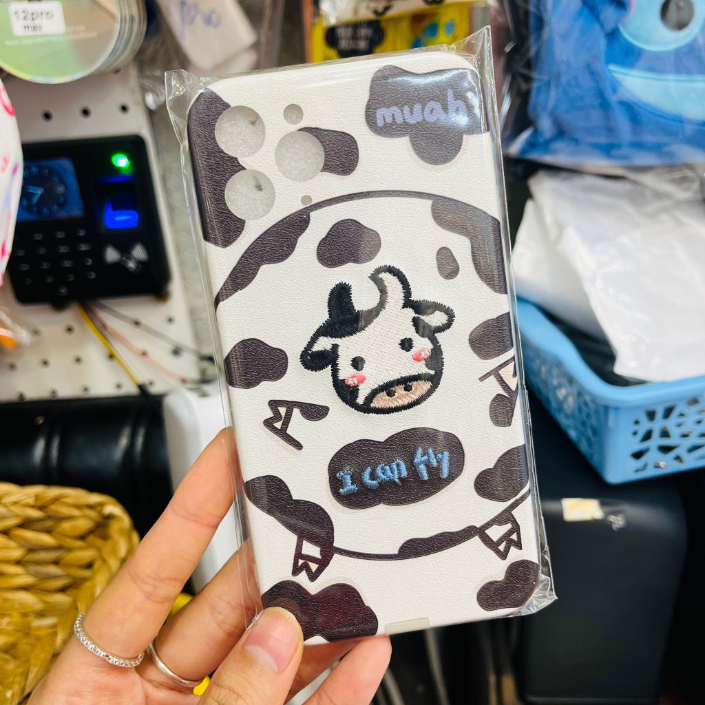 Case ốp điện thoại iPhone Bò sữa nhám da thêu vải