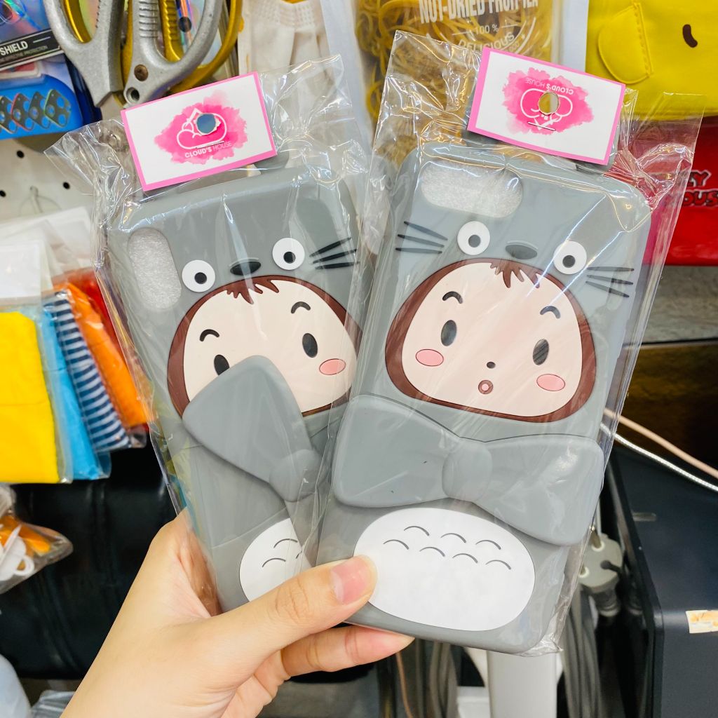 Case Ốp điện thoại iPhone SU DẺO Bé gái cosplay totoro chống dựng