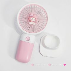 Mini Fan - Quạt Cầm Tay Hồng Melody Kèm đế giá đỡ (Quạt sạc, quạt tích điện)