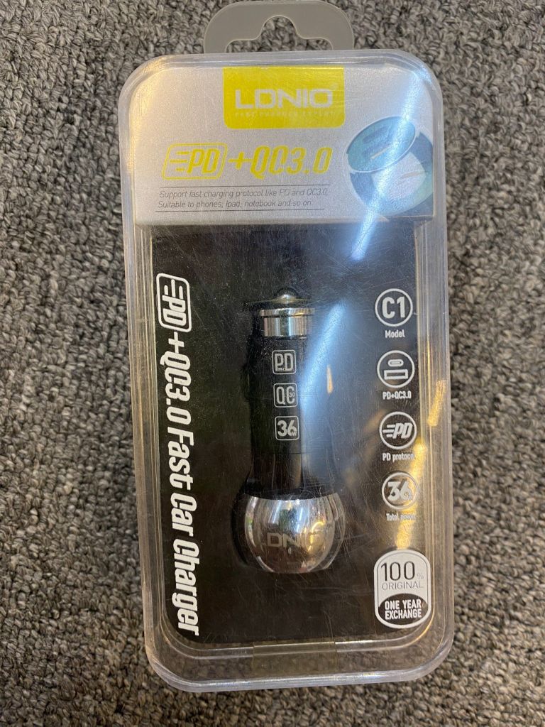 Dock sac xe hơi Ldnio A2313 18W