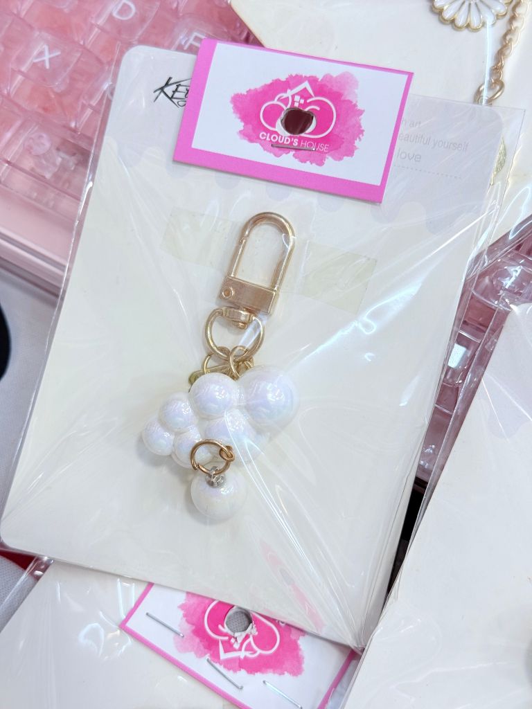 Vòng charm đeo điện thoại NGỌC TRAI kute hàng Thái Lan