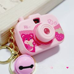 Móc khoá Máy Ảnh Có đèn Hoạt hình Sanrio & Lotso có chuông