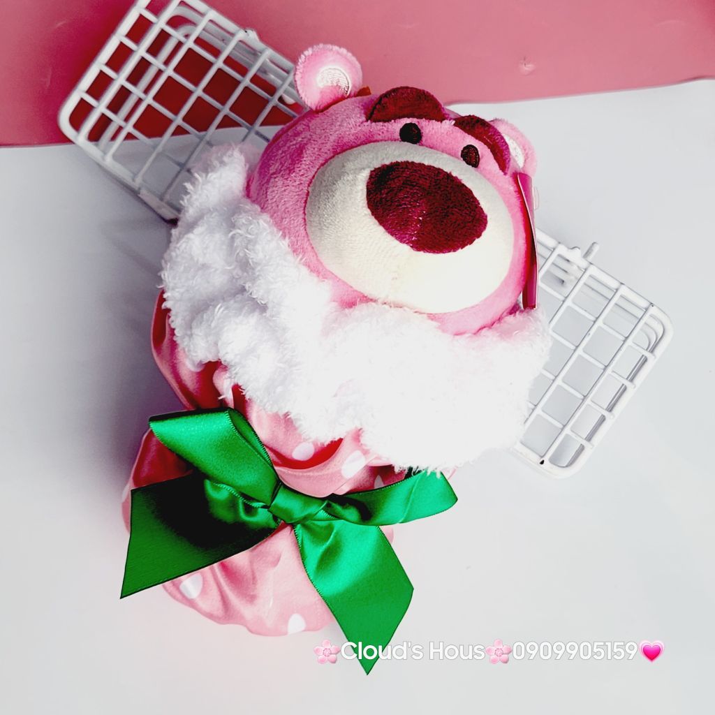 Bó Hoa Gấu Bông Gấu Dâu Lotso Nơ Xanh
