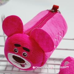 Bóp móc khoá Gấu dâu Lotso Vải bông nhung ( Tặng Kèm Tai Nghe)