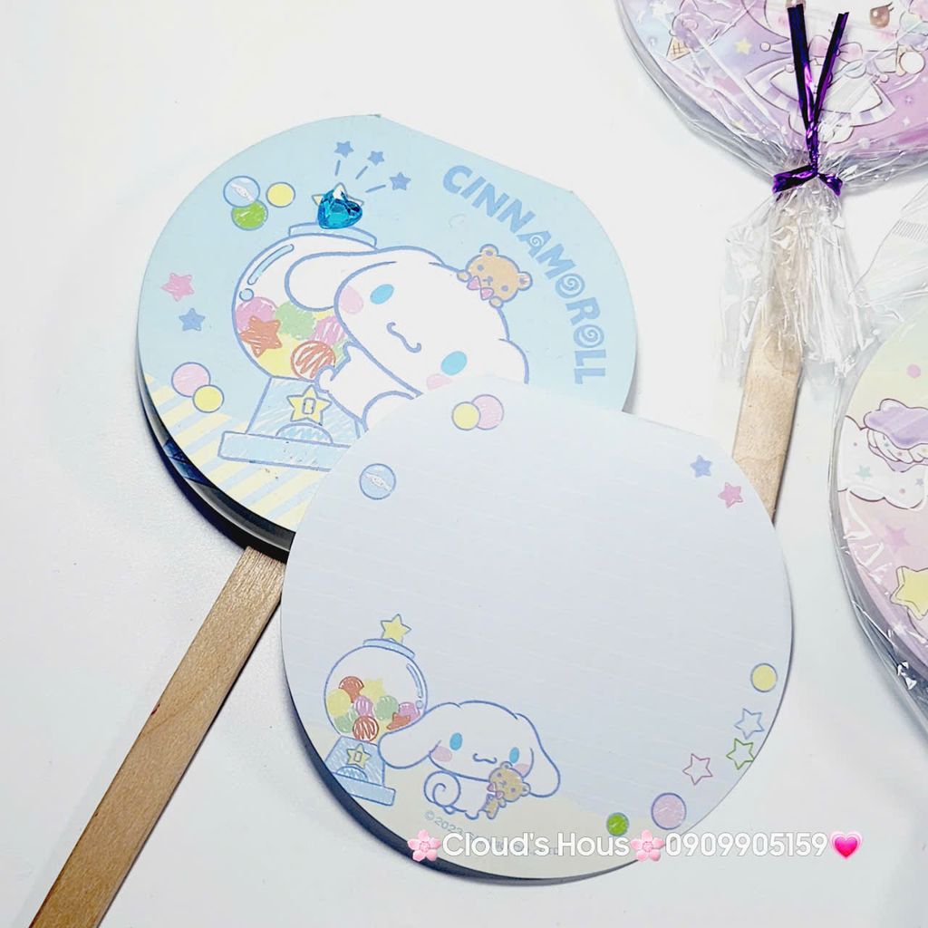 Sổ Tay Có Tay Cầm Hình Quạt Sanrio
