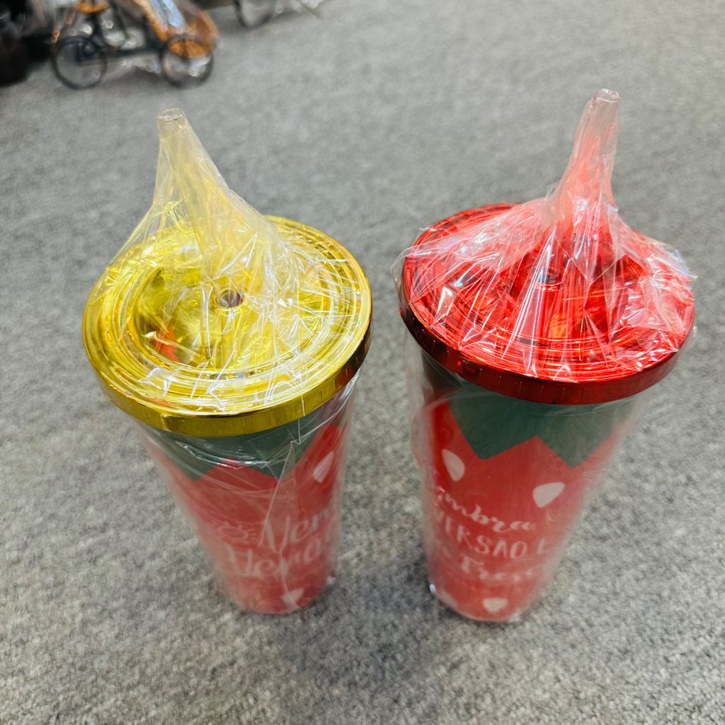 Ly Nước Dâu Tây