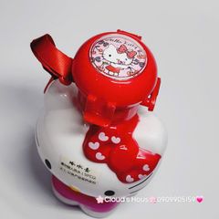 Bình nước Hello Kitty Có Dây Đeo cho bé