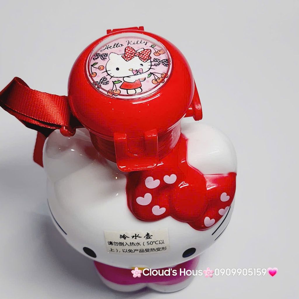 Bình nước Hello Kitty Có Dây Đeo cho bé