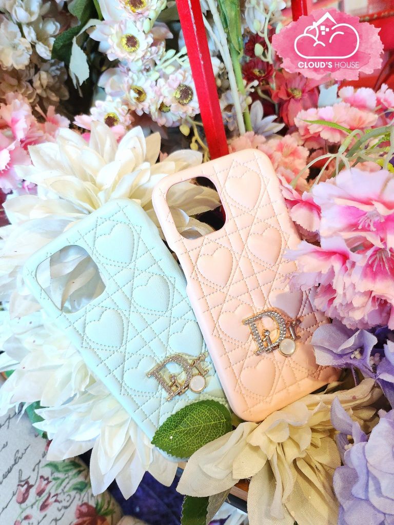 CASE IPHONE DIOR Da Đính Đá Ngọc Trai Sang Chảnh.